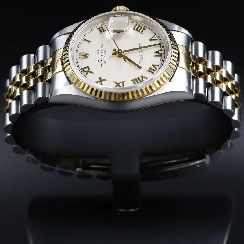 Watches with classic style for timeless appeal   Rolex<br>16013 Datejust 36 SS/18k White Dial