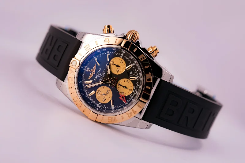 Watches with a luxurious look   Breitling Chronomat 44 GMT 18kt gold/SS Black Dial, Ref. CB042012|BB86 on Diver Pro III Strap with Micro Adjustment Folding Buckle
