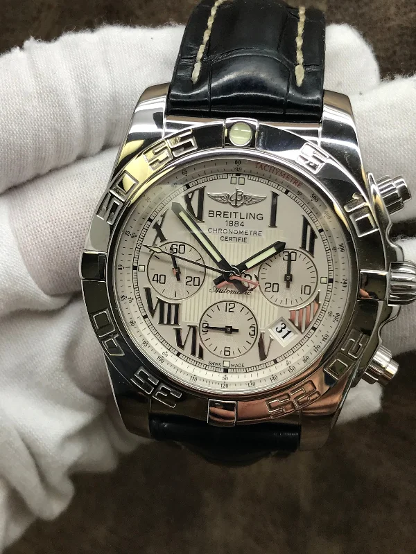 Women's dress watches with elegant straps   Breitling Chronomat AB011012 Offwhite Dial Automatic Men's Watch
