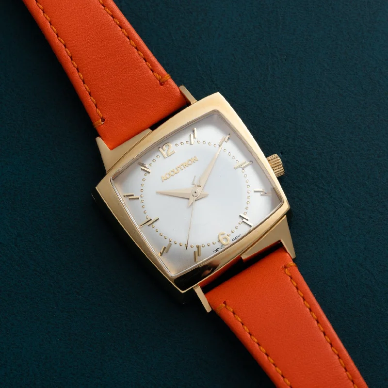 Watches with a classic look   Accutron 521 Legacy 'The King'